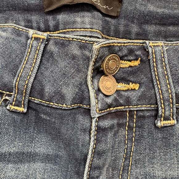 KanCan Medium Wash still  Distressed Skinny Jeans - Picture 4 of 5